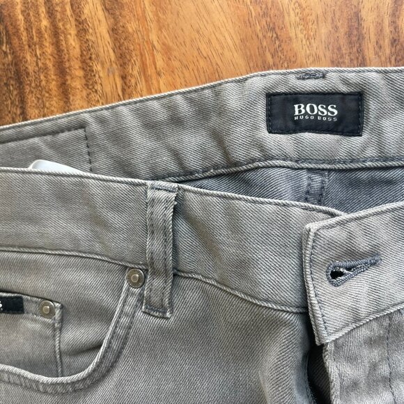 Hugo Boss Jeans XL slim fit/tapered - Picture 3 of 10